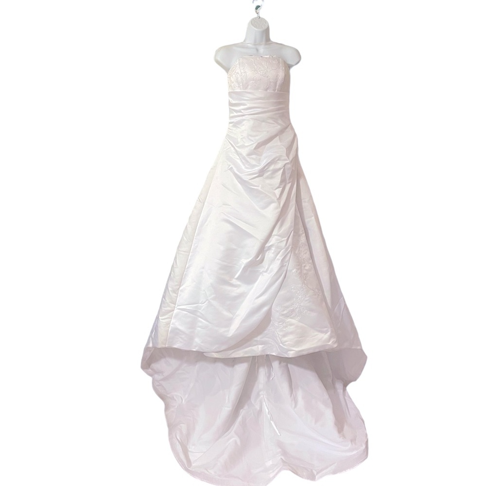 Michelangelo David’s bridal Strapless beaded wedding dress size 10